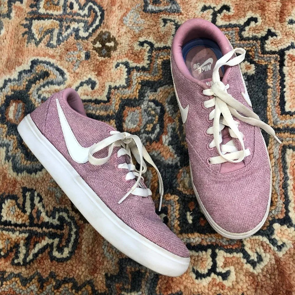 Nike Shoes - Nike SB Pink Lace Up Swoosh Skate Sneakers 10